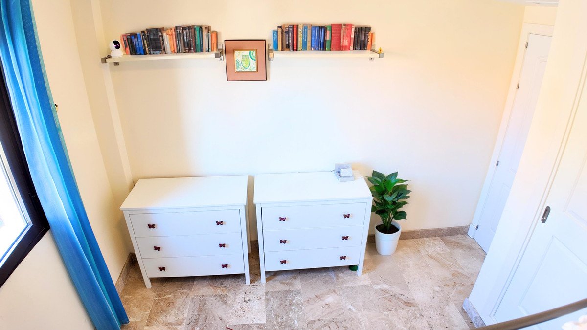 2 Bed Ground Floor Apartment in Estepona