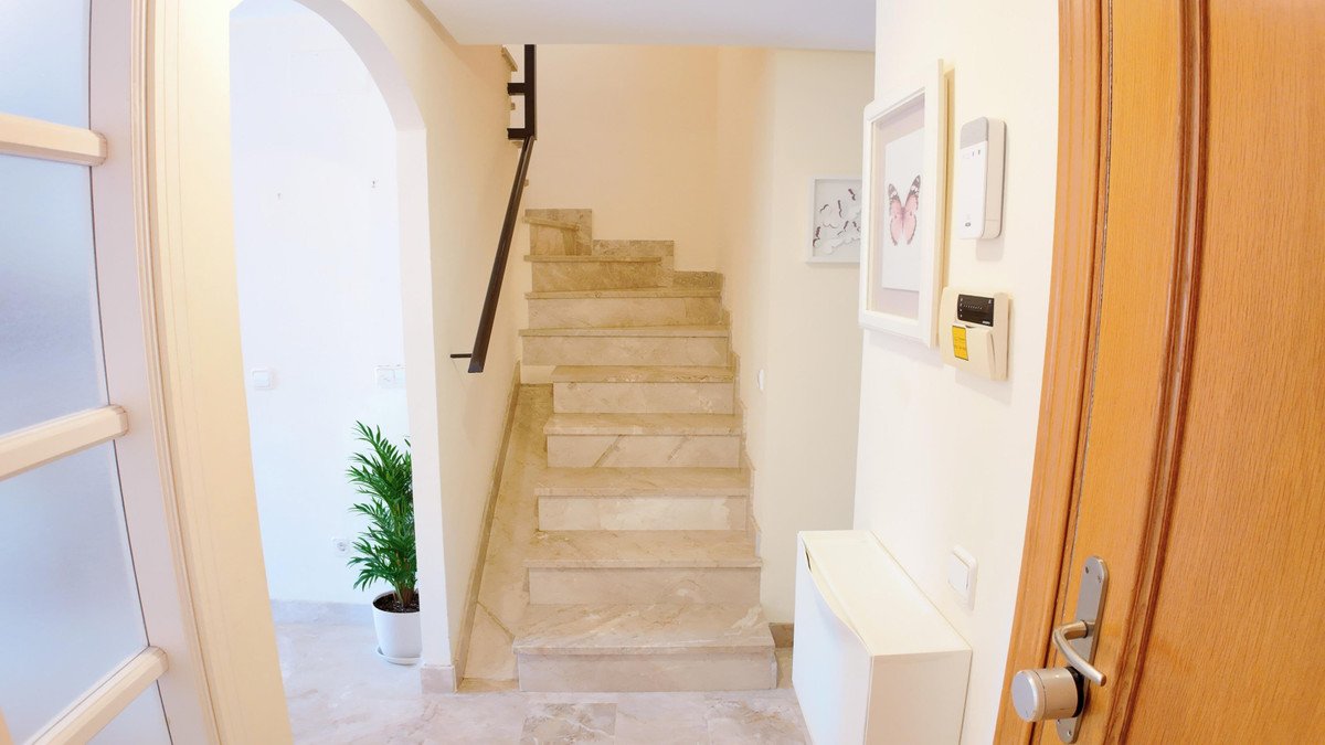 2 Bed Ground Floor Apartment in Estepona