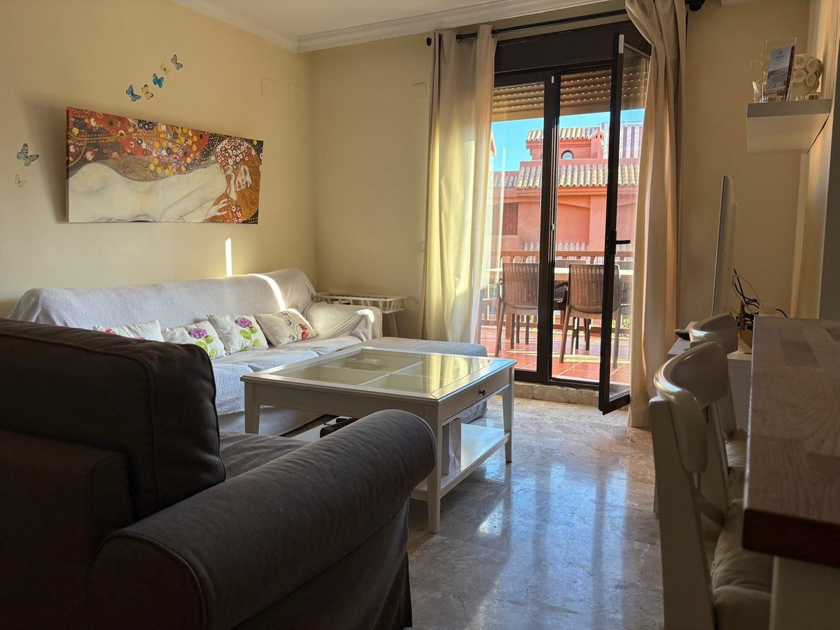 2 Bed Ground Floor Apartment in Estepona