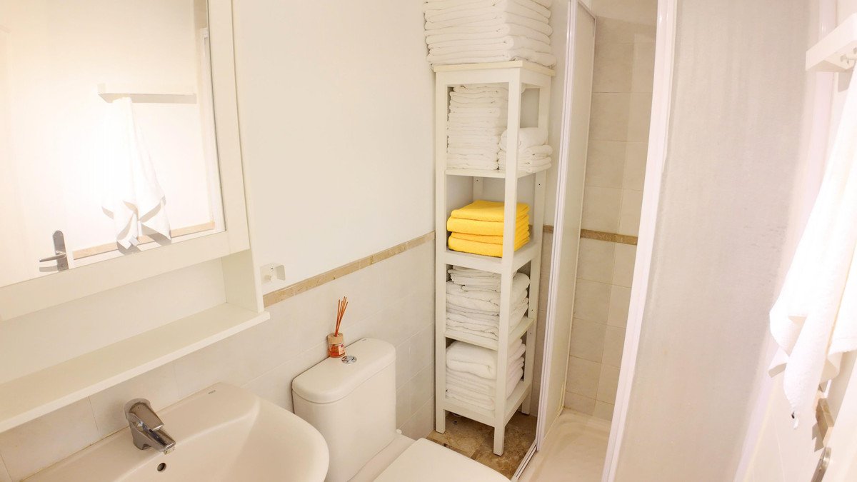 2 Bed Ground Floor Apartment in Estepona