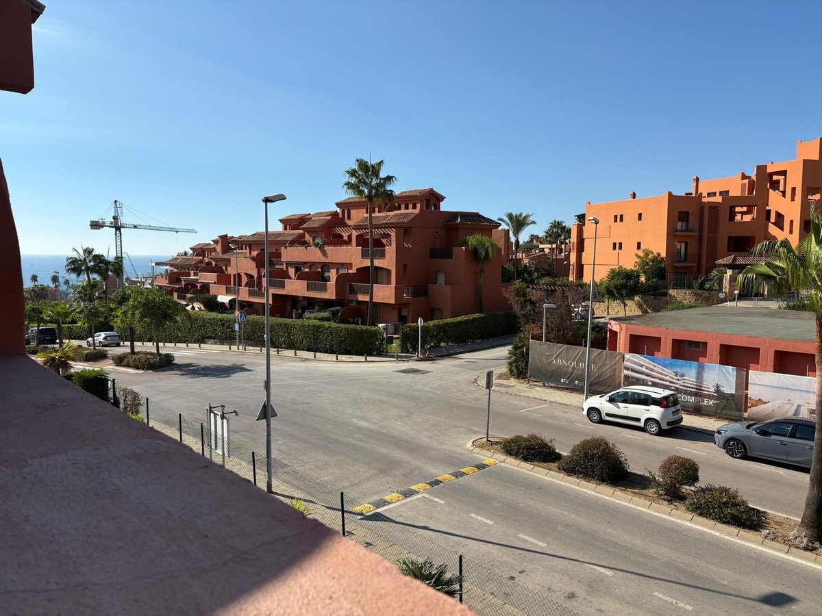 2 Bed Ground Floor Apartment in Estepona