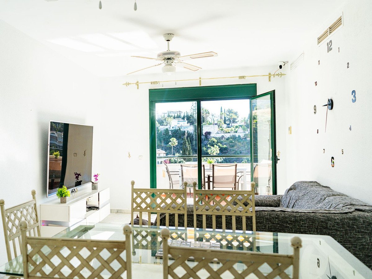 3 Bed Middle Floor Apartment in Fuengirola