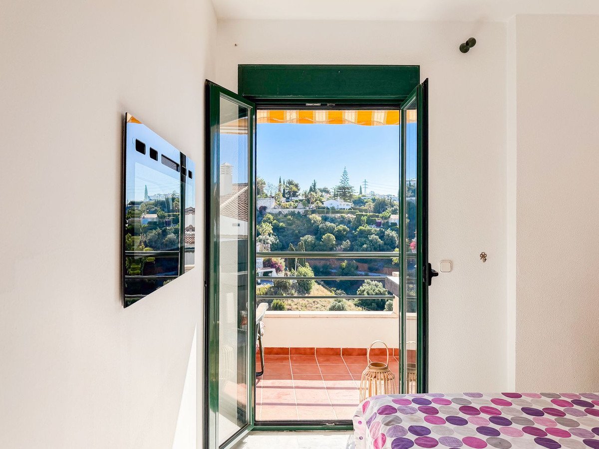 3 Bed Middle Floor Apartment in Fuengirola