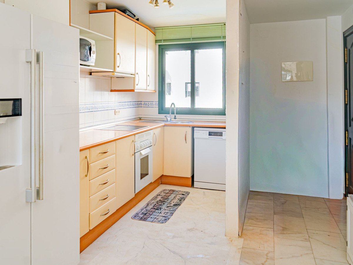 3 Bed Middle Floor Apartment in Fuengirola
