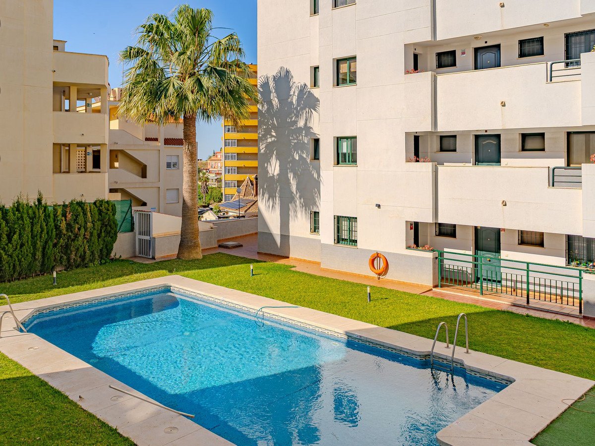 3 Bed Middle Floor Apartment in Fuengirola
