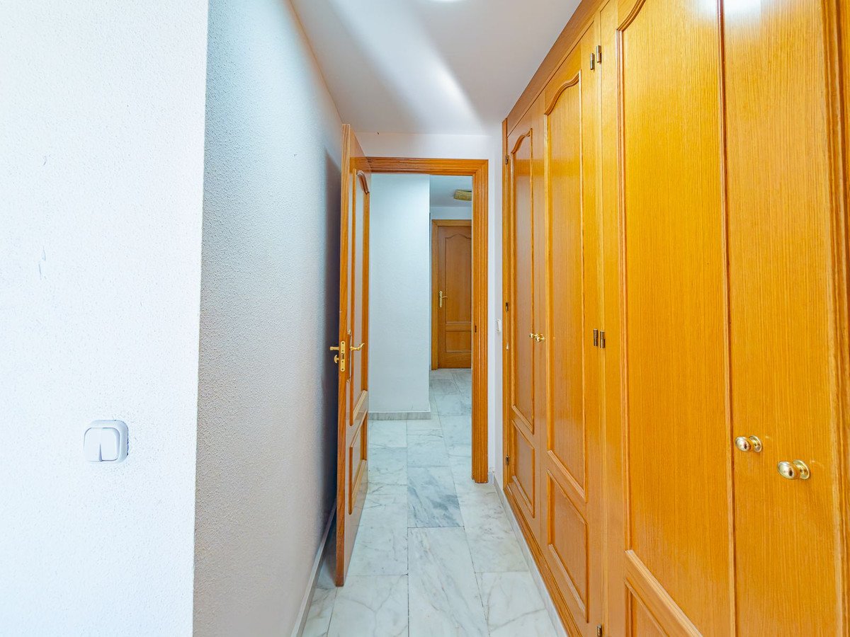 3 Bed Middle Floor Apartment in Fuengirola