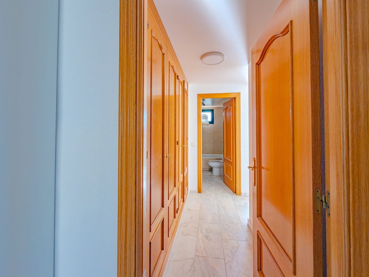 3 Bed Middle Floor Apartment in Fuengirola