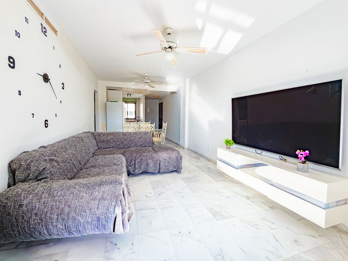 3 Bed Middle Floor Apartment in Fuengirola
