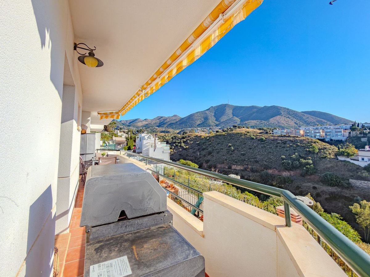 3 Bed Middle Floor Apartment in Fuengirola