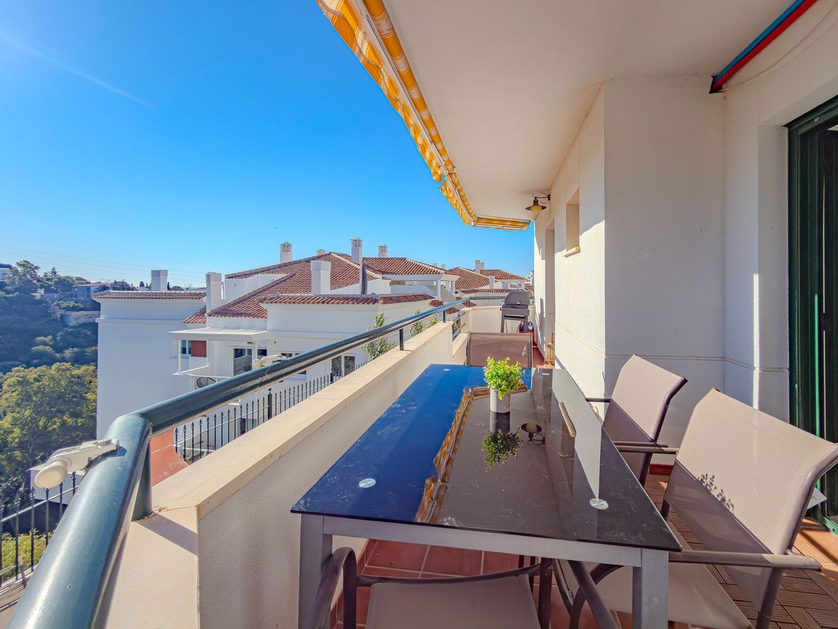 3 Bed Middle Floor Apartment in Fuengirola