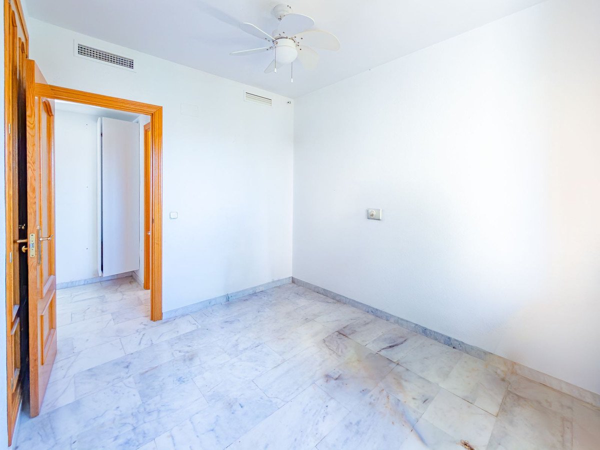 3 Bed Middle Floor Apartment in Fuengirola