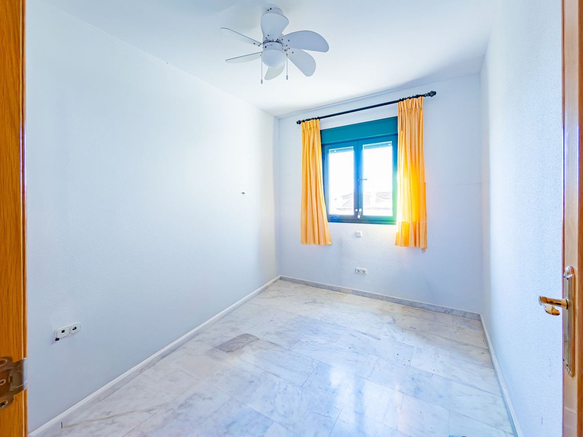 3 Bed Middle Floor Apartment in Fuengirola