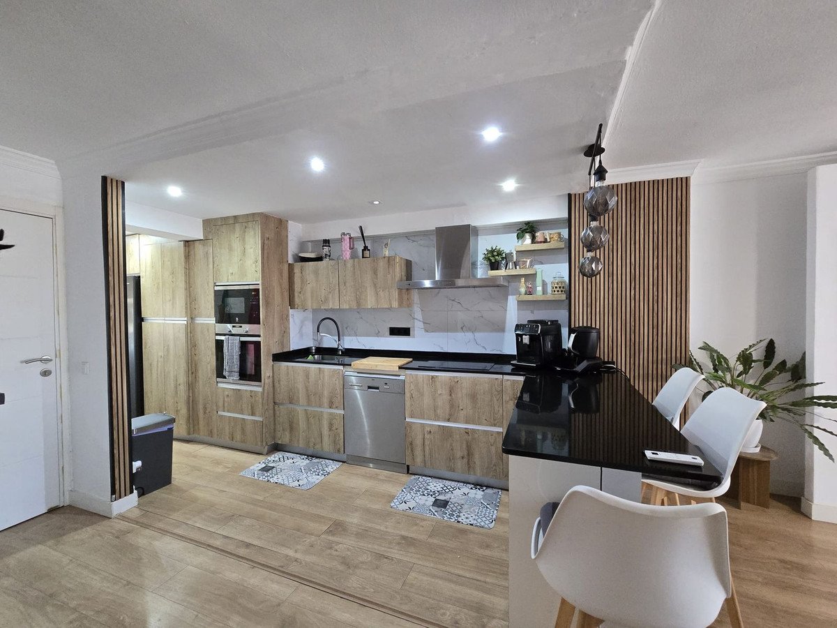 3 Bed Middle Floor Apartment in Marbella