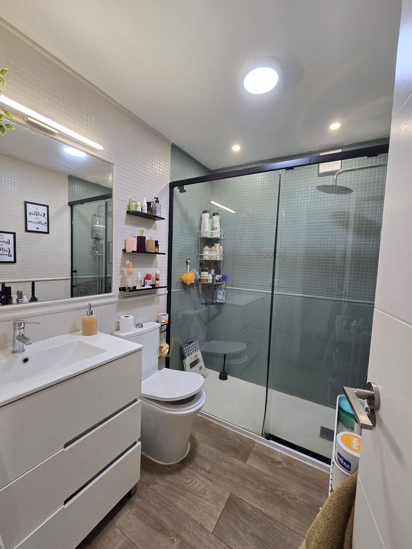 3 Bed Middle Floor Apartment in Marbella