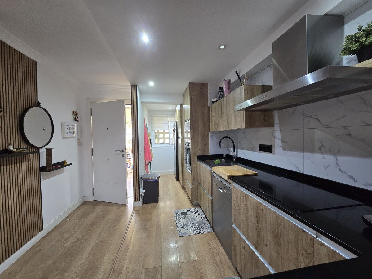 3 Bed Middle Floor Apartment in Marbella