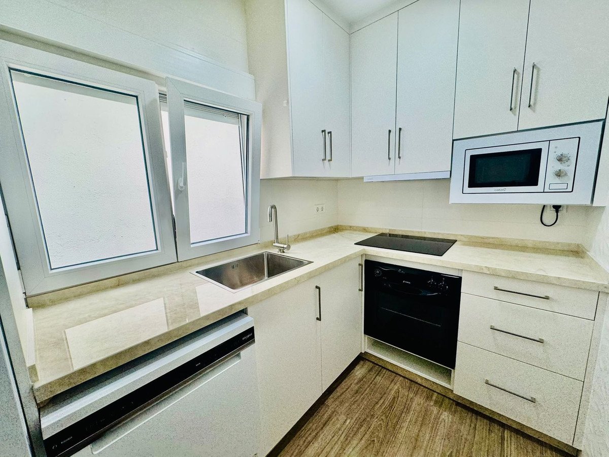 3 Bed Middle Floor Apartment in Fuengirola