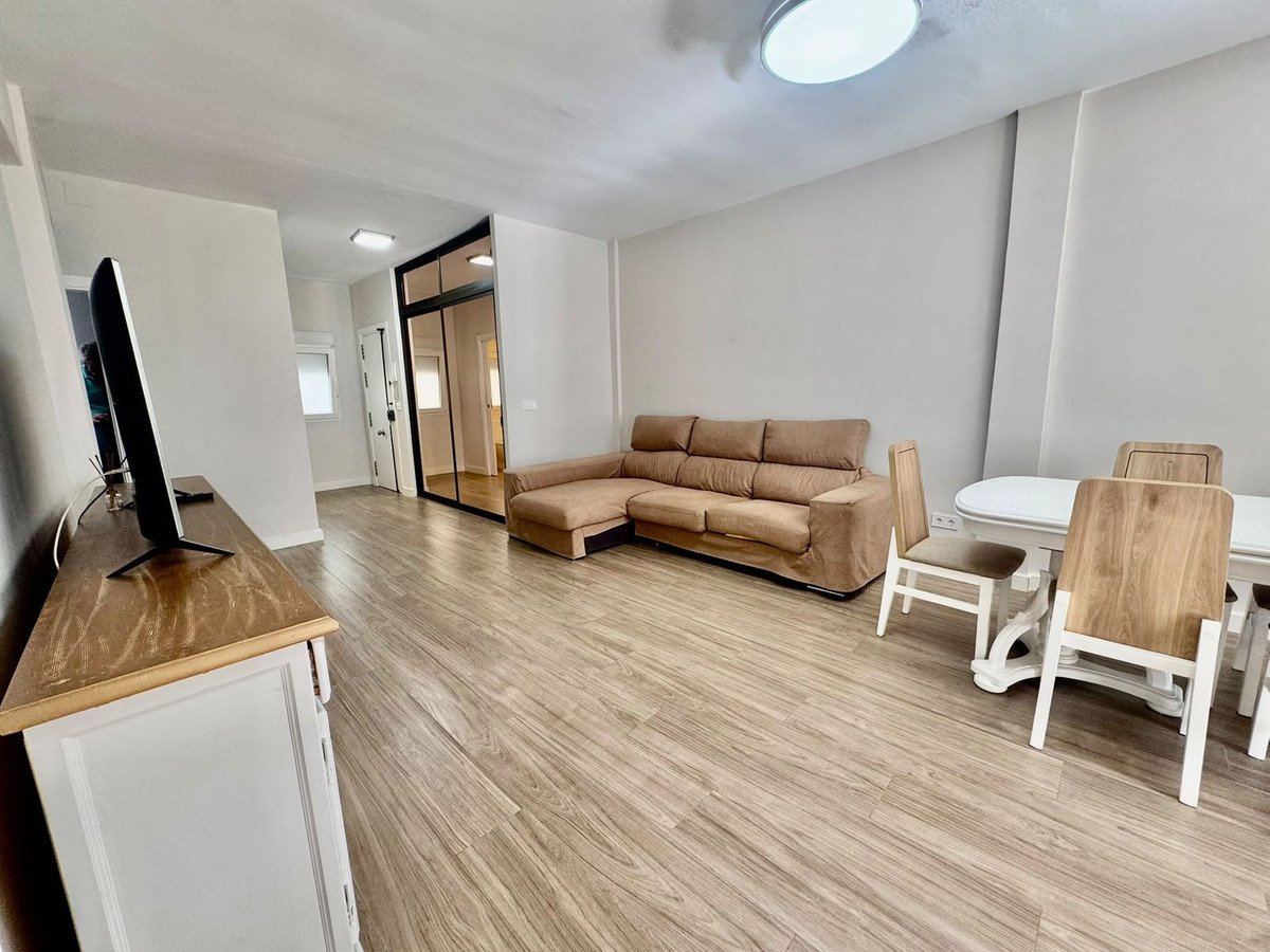 3 Bed Middle Floor Apartment in Fuengirola