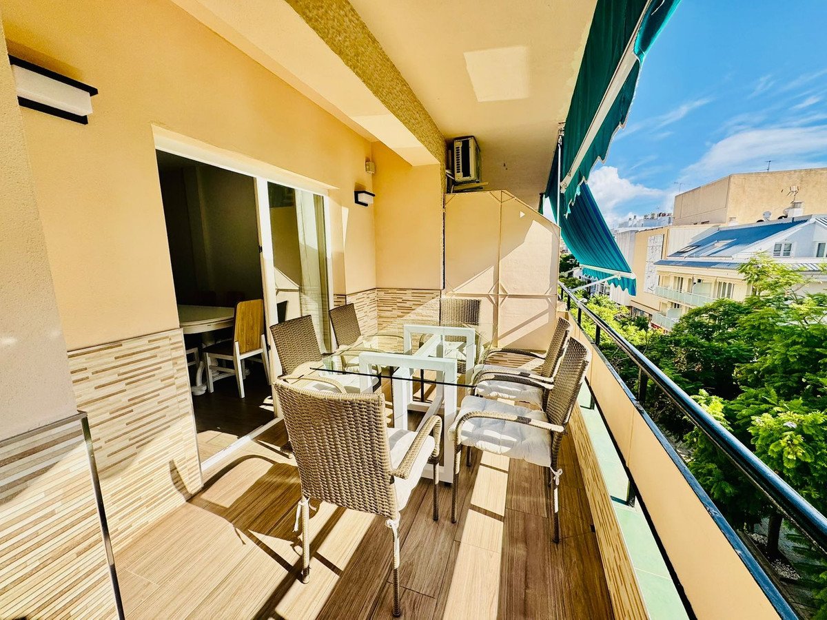 3 Bed Middle Floor Apartment in Fuengirola