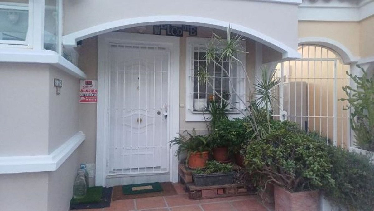 2 Bed Semi-Detached House in Mijas
