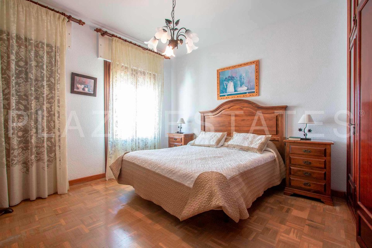 3 Bed Middle Floor Apartment in Nerja