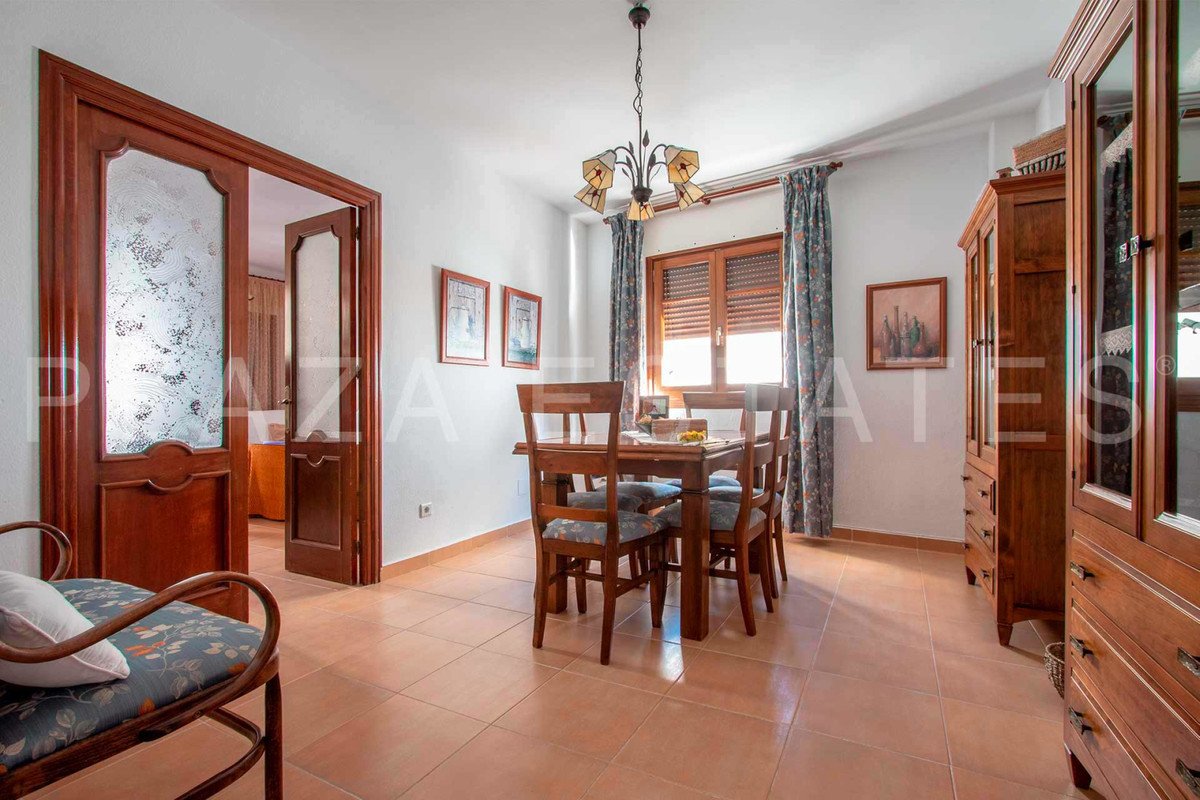 3 Bed Middle Floor Apartment in Nerja