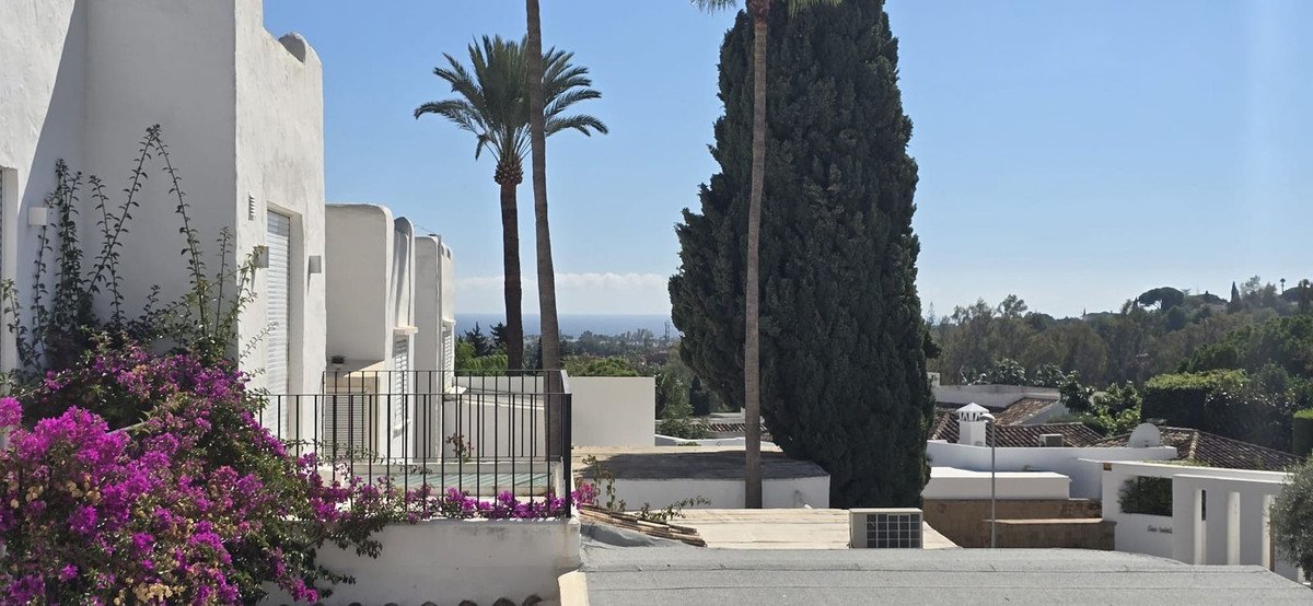 3 Bed Townhouse in Nueva Andalucía