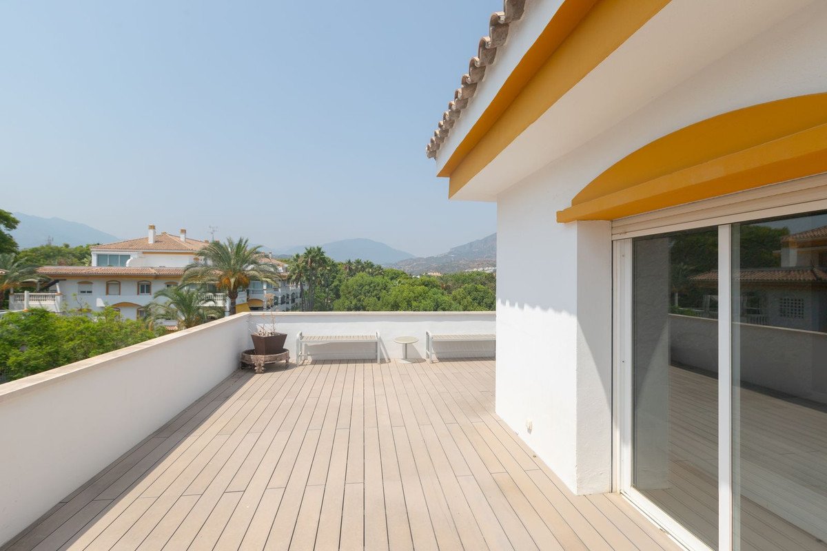 3 Bed Penthouse in Marbella