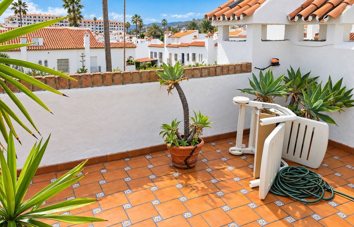 4 Bed Townhouse in Casares Playa
