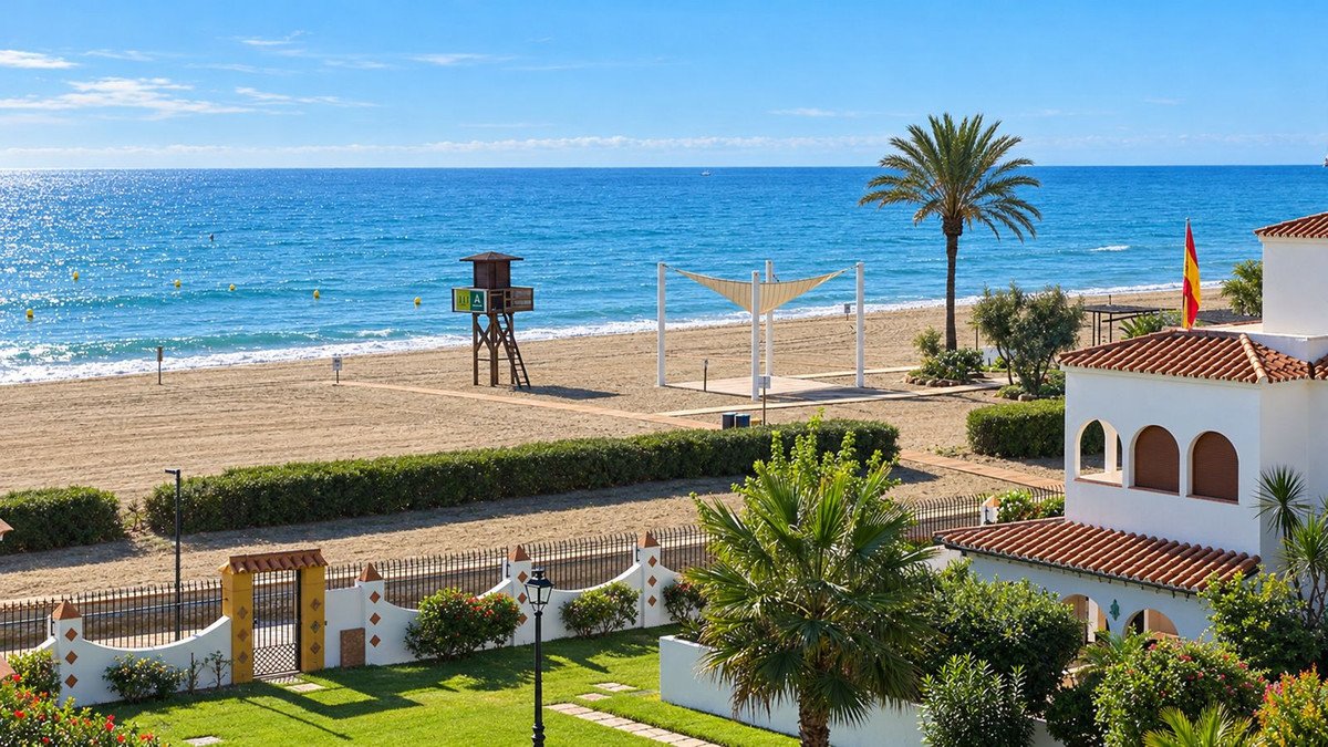 4 Bed Townhouse in Casares Playa