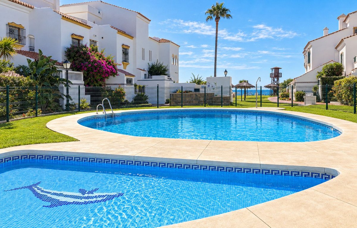 4 Bed Townhouse in Casares Playa