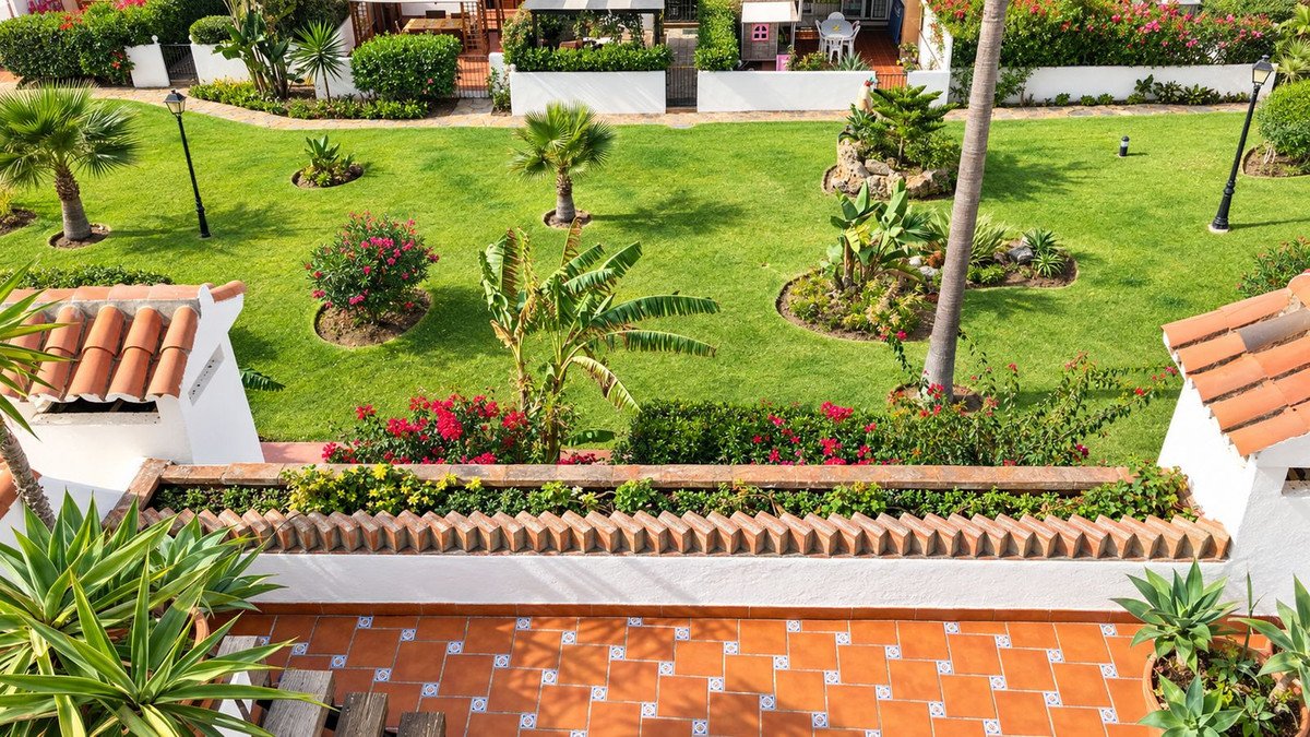 4 Bed Townhouse in Casares Playa