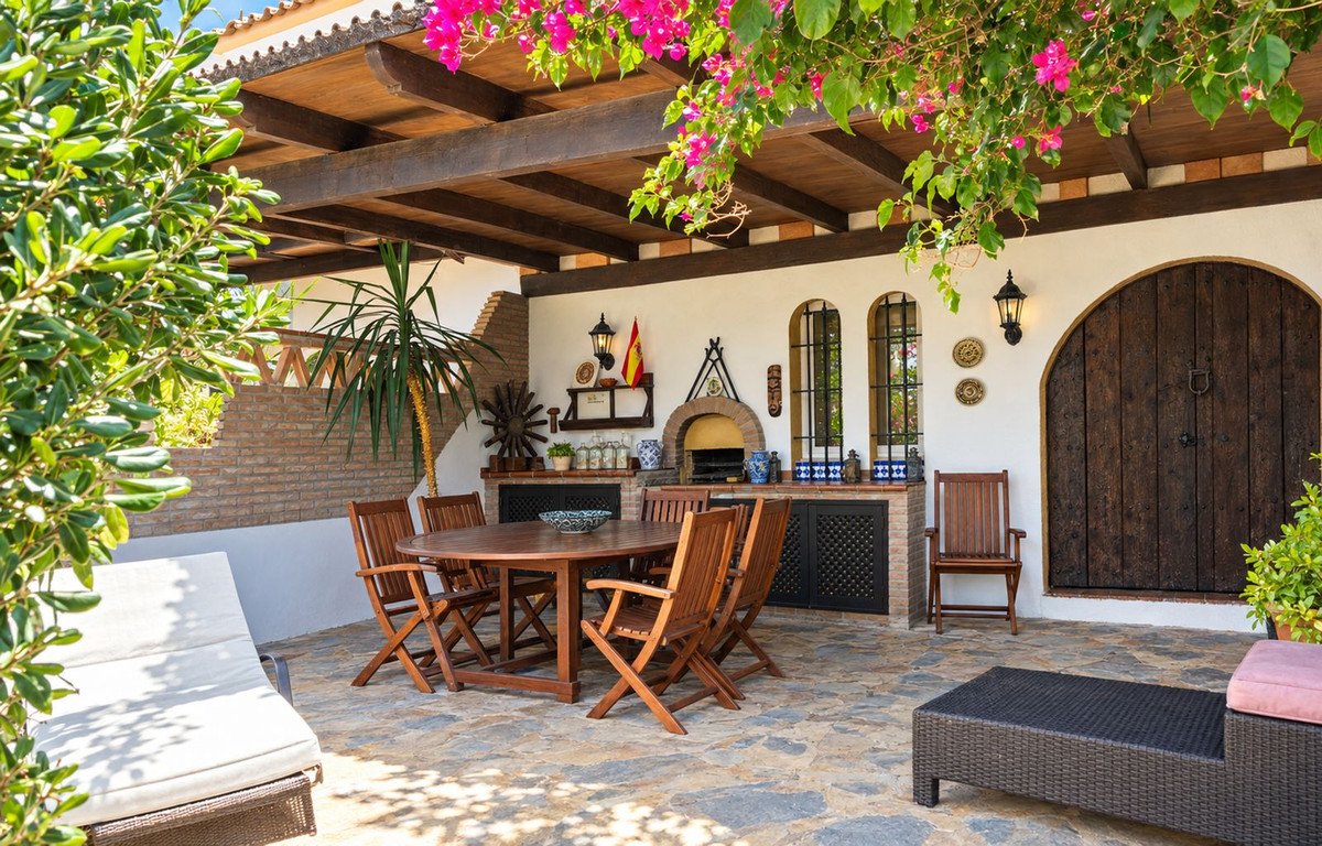 4 Bed Townhouse in Casares Playa