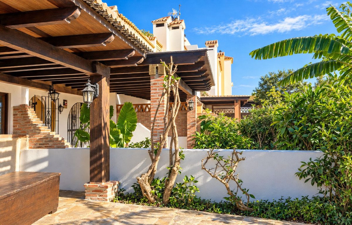 4 Bed Townhouse in Casares Playa