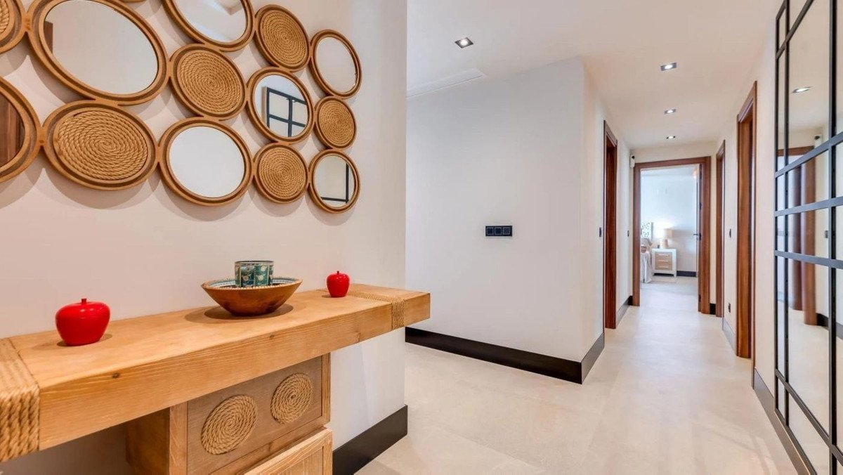 3 Bed Ground Floor Apartment in Nueva Andalucía