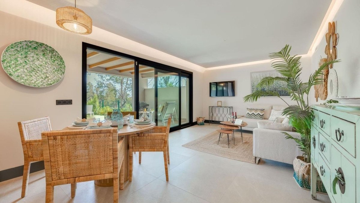 3 Bed Ground Floor Apartment in Nueva Andalucía