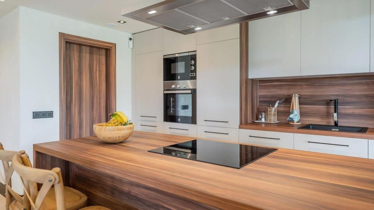 3 Bed Ground Floor Apartment in Nueva Andalucía