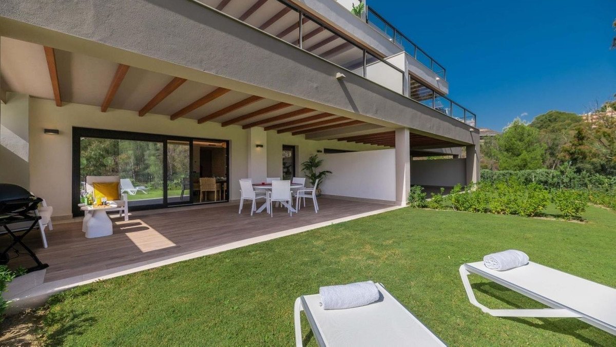 3 Bed Ground Floor Apartment in Nueva Andalucía