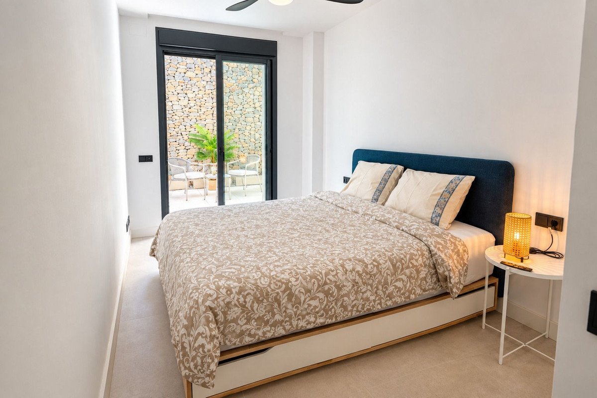3 Bed Middle Floor Apartment in Marbella