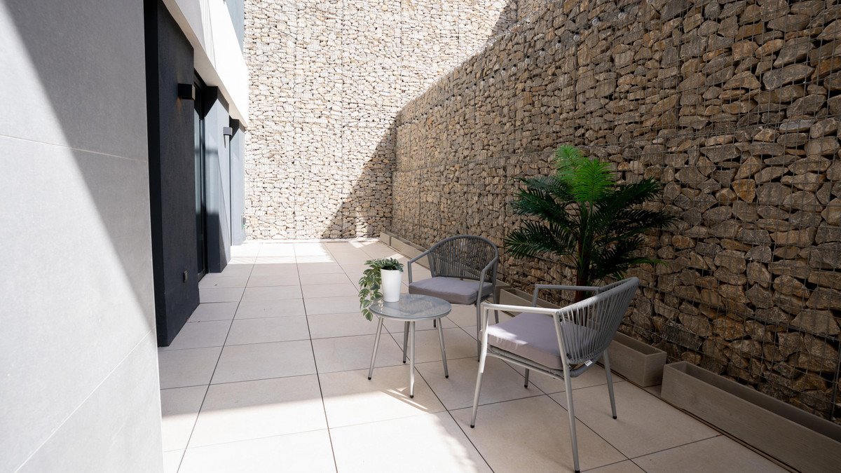 3 Bed Middle Floor Apartment in Marbella