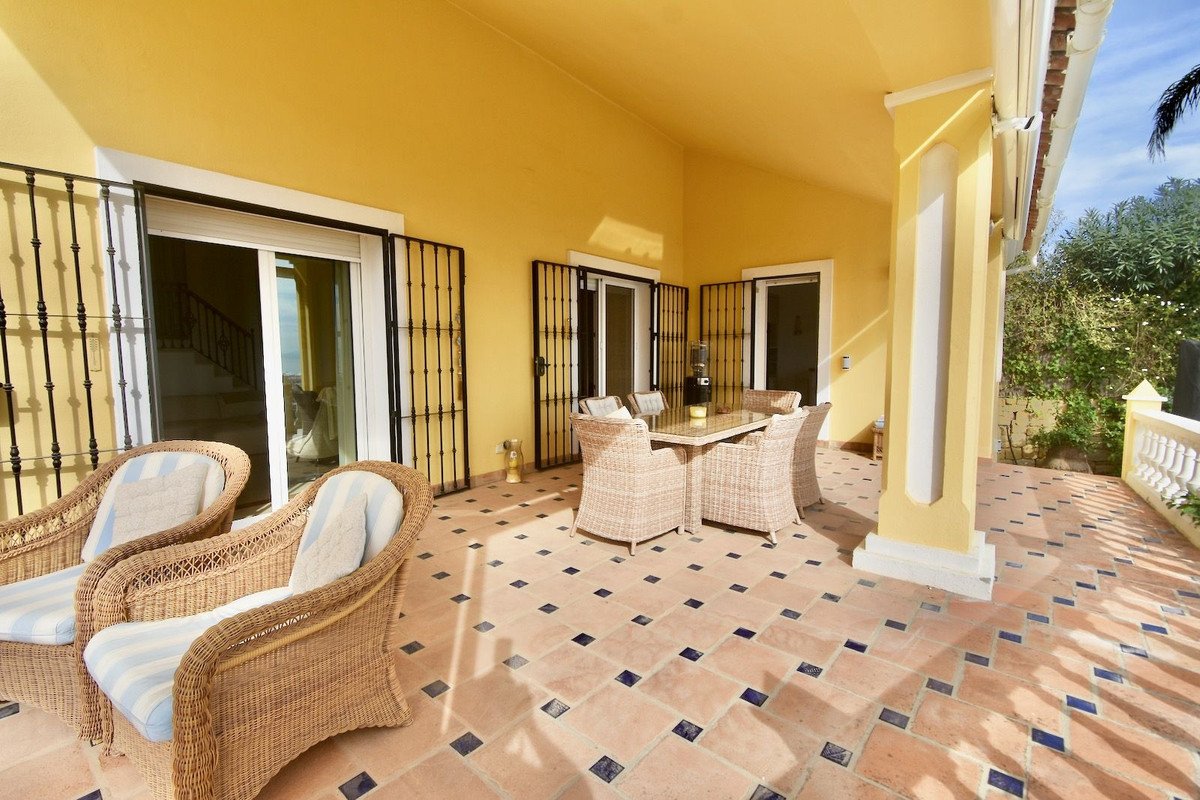 3 Bed Detached Villa in La Duquesa