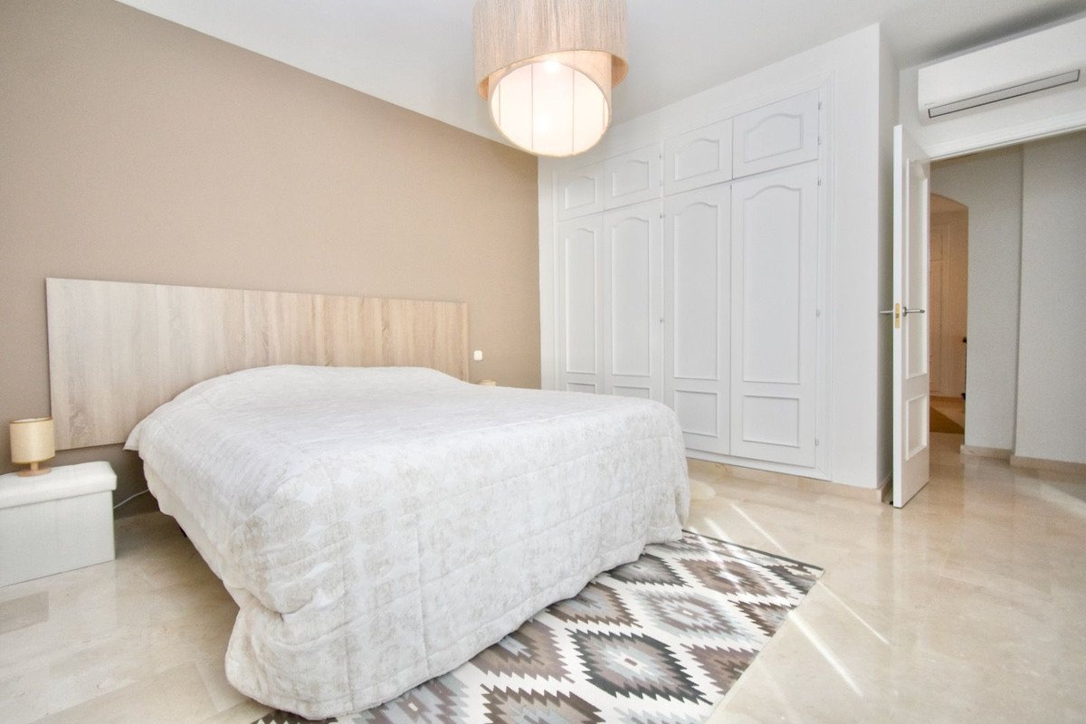 3 Bed Detached Villa in La Duquesa