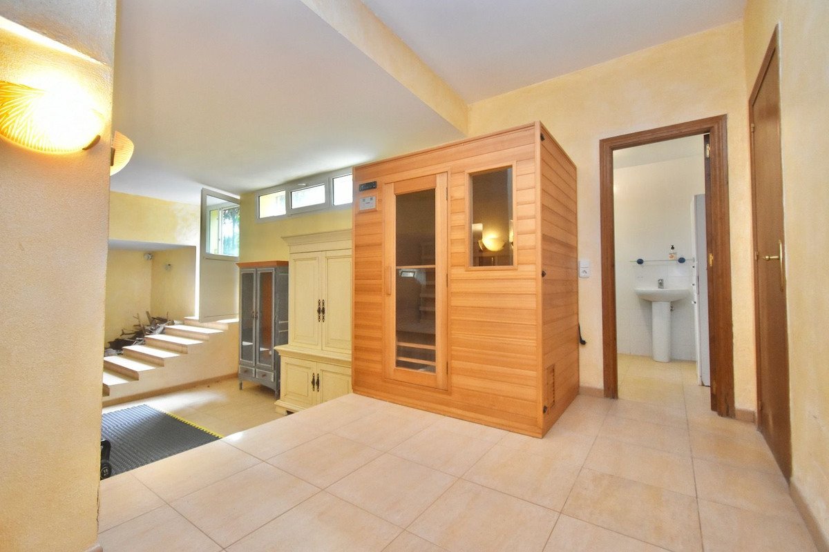 3 Bed Detached Villa in La Duquesa