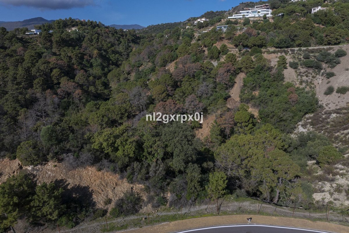 Residential Plot in Benahavís