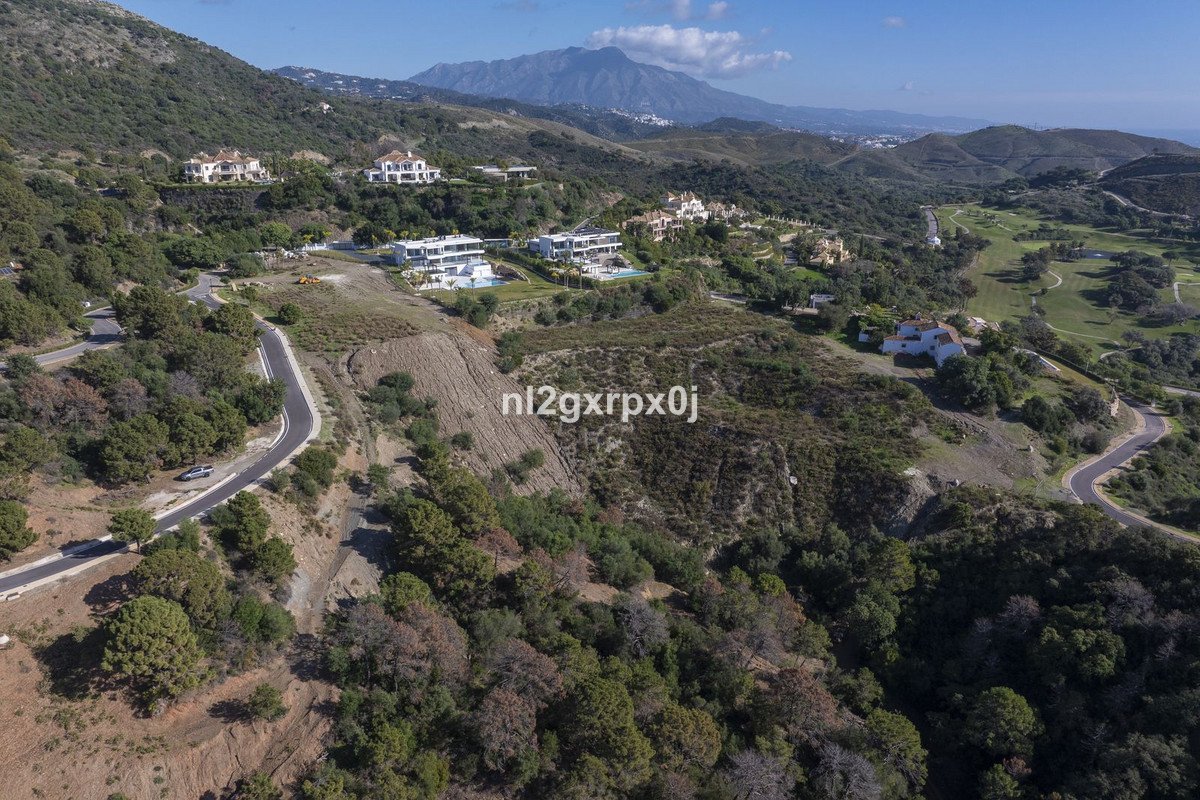 Residential Plot in Benahavís