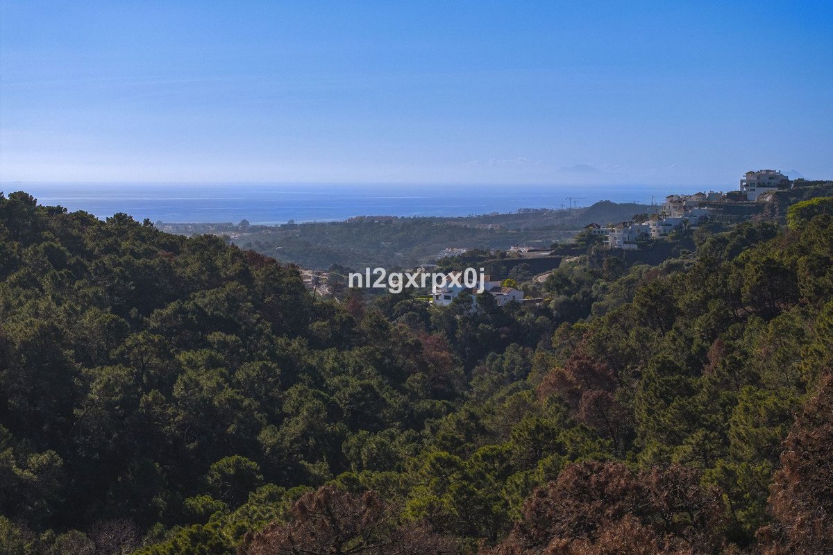 Residential Plot in Benahavís