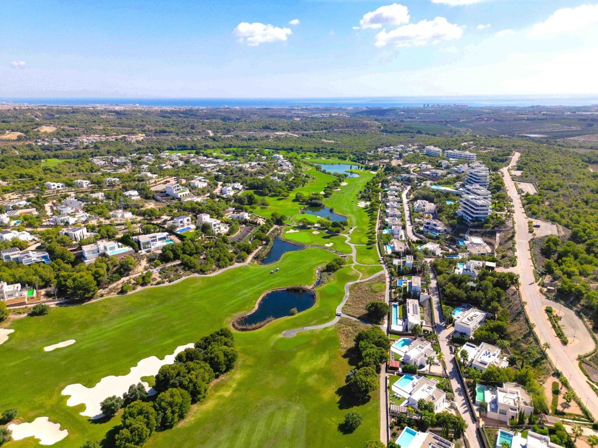 6 Bed Detached Villa in Las Colinas Golf