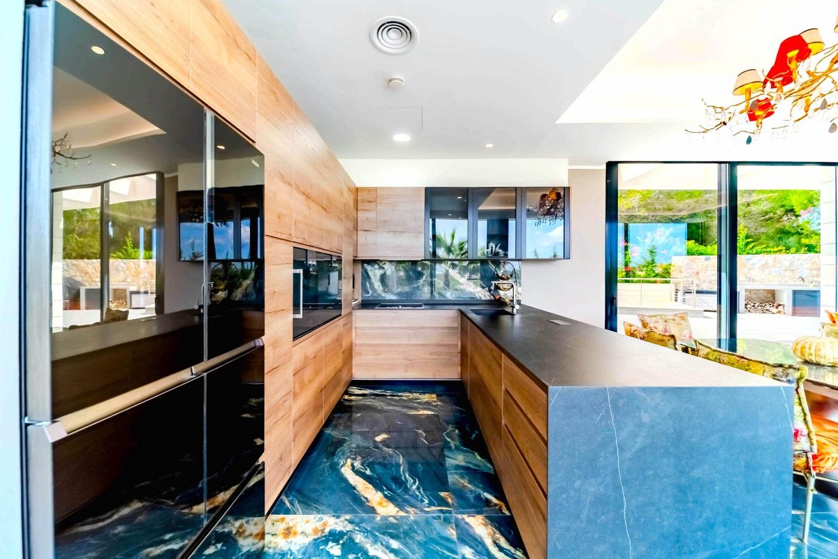 6 Bed Detached Villa in Las Colinas Golf