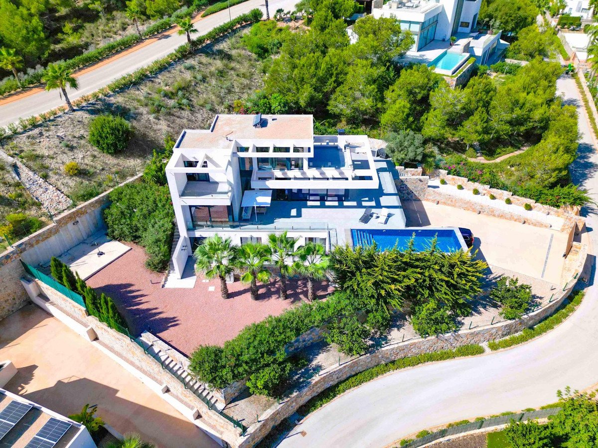 6 Bed Detached Villa in Las Colinas Golf