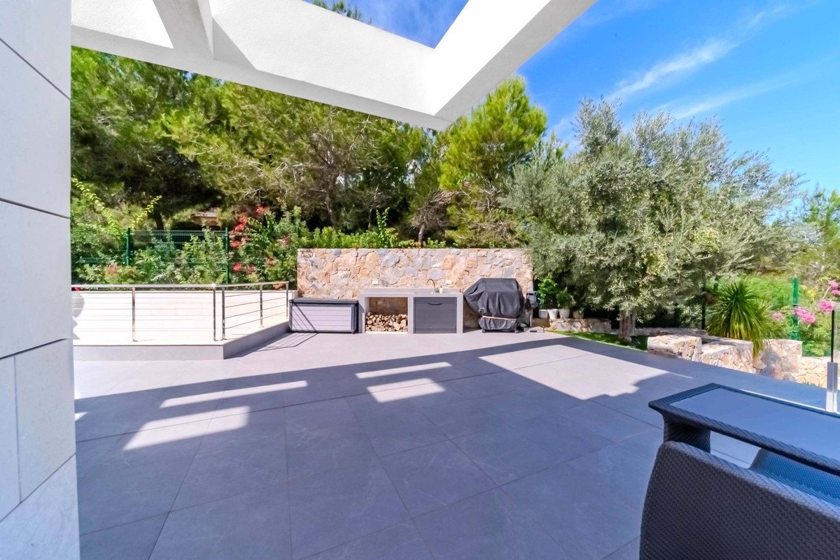 6 Bed Detached Villa in Las Colinas Golf