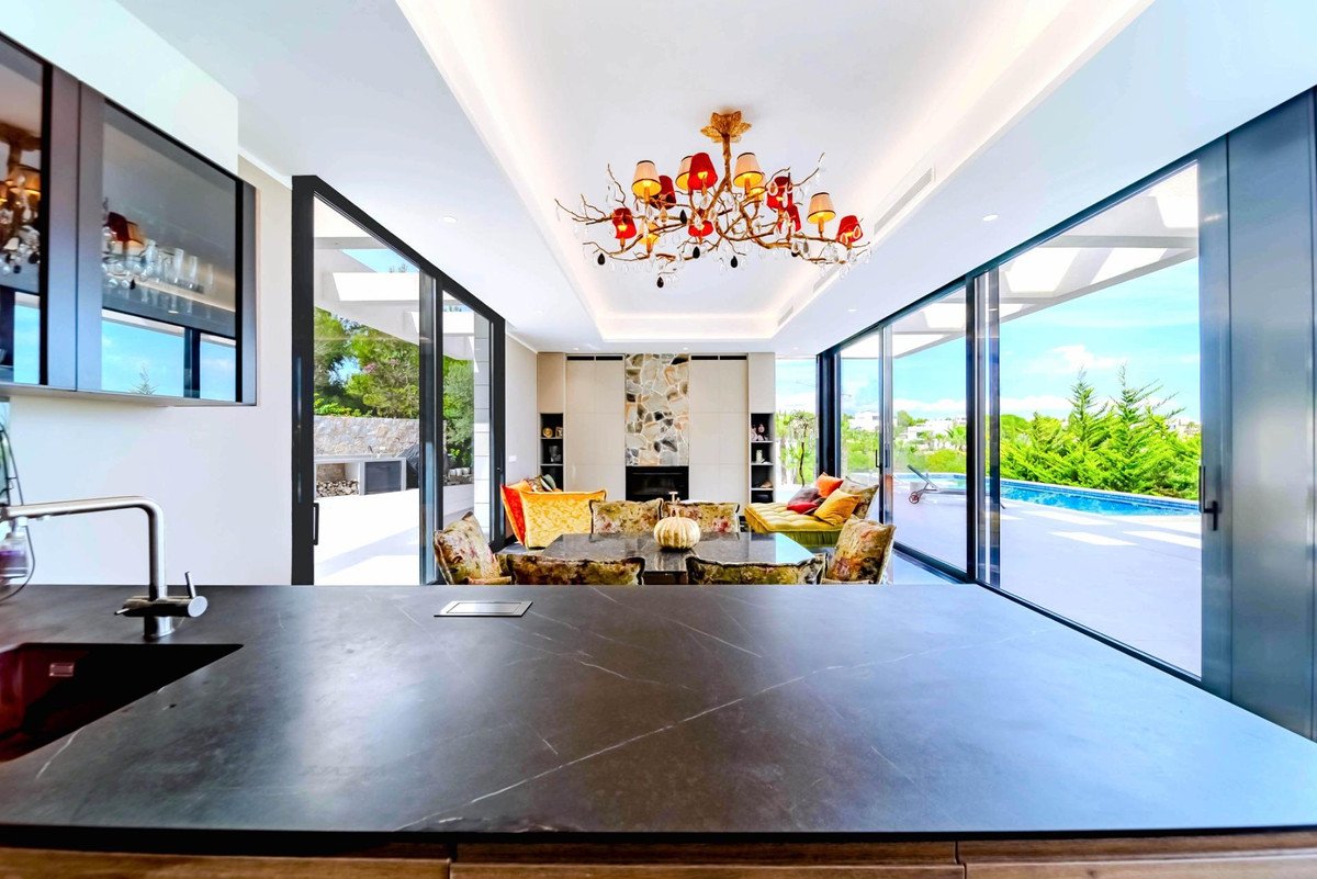 6 Bed Detached Villa in Las Colinas Golf